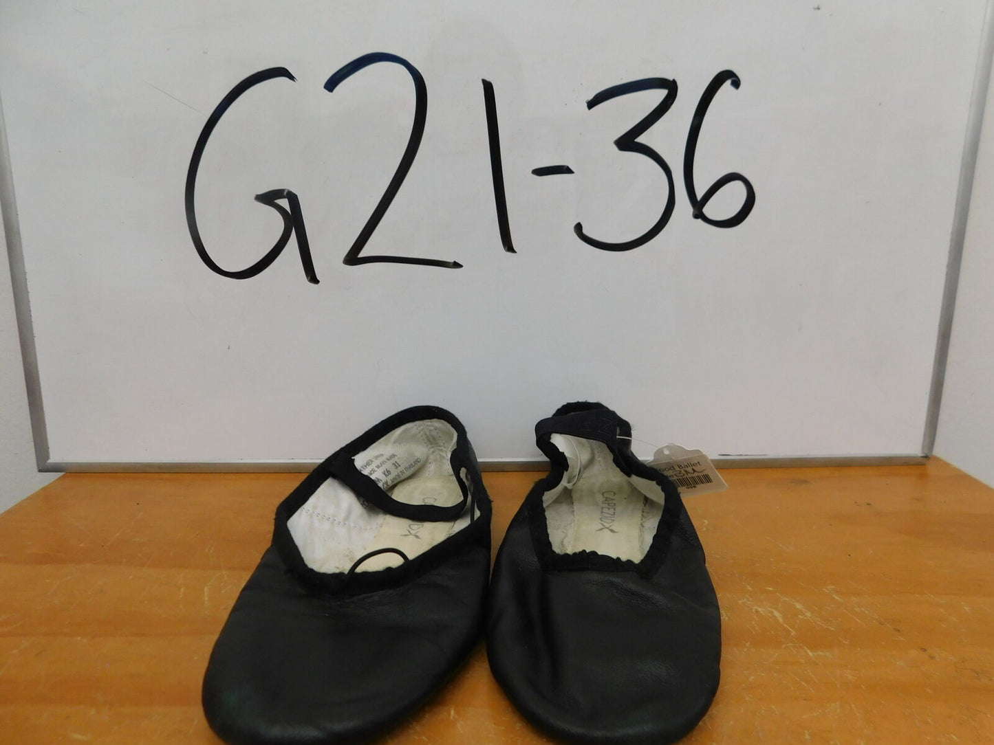 Pre-Owned Ballet Shoes Capezio Big Kid 3M  Leather  Full Sole