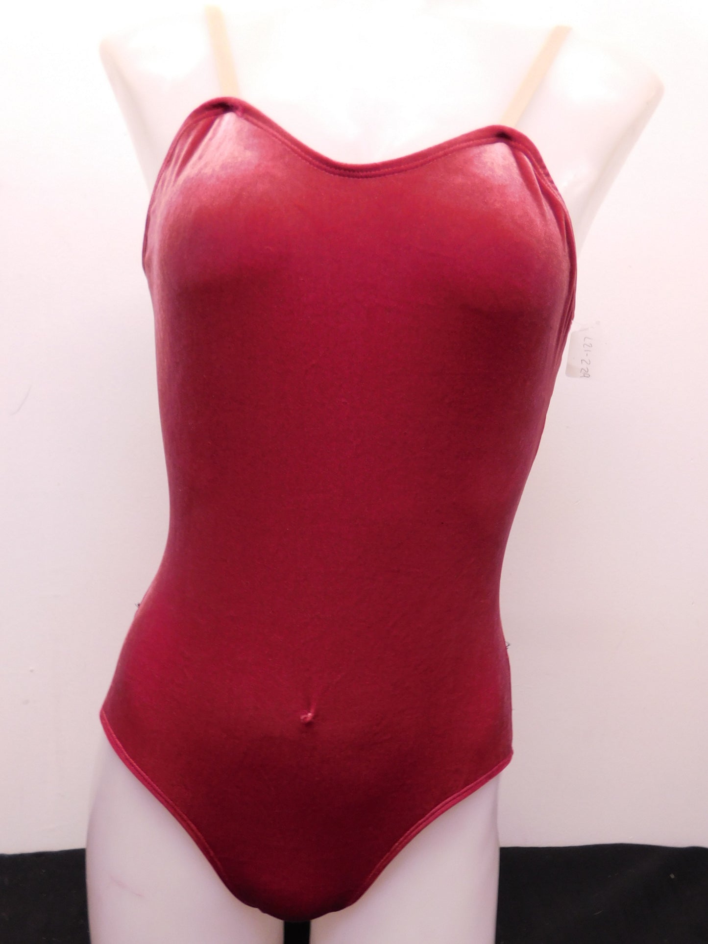Pre-Owned Leotard Medium Adult Red Velvet Curtain Call Ballet Tap Jazz