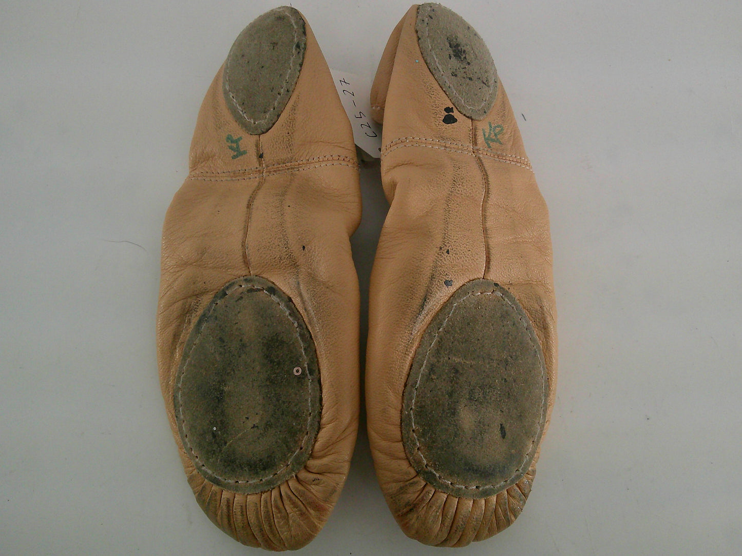 Pre-Owned Ballet Shoes DUX Dance Adult 5.5M  Man Made  Split Sole
