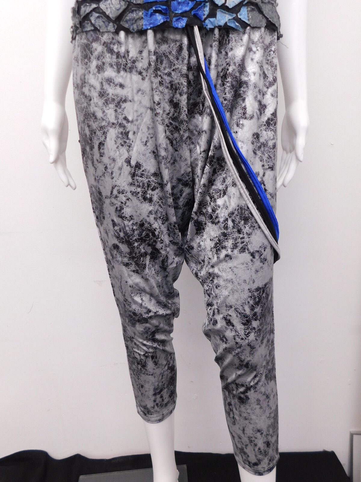Pre-Owned Costume Dansco   Small Adult Silver  Jazz