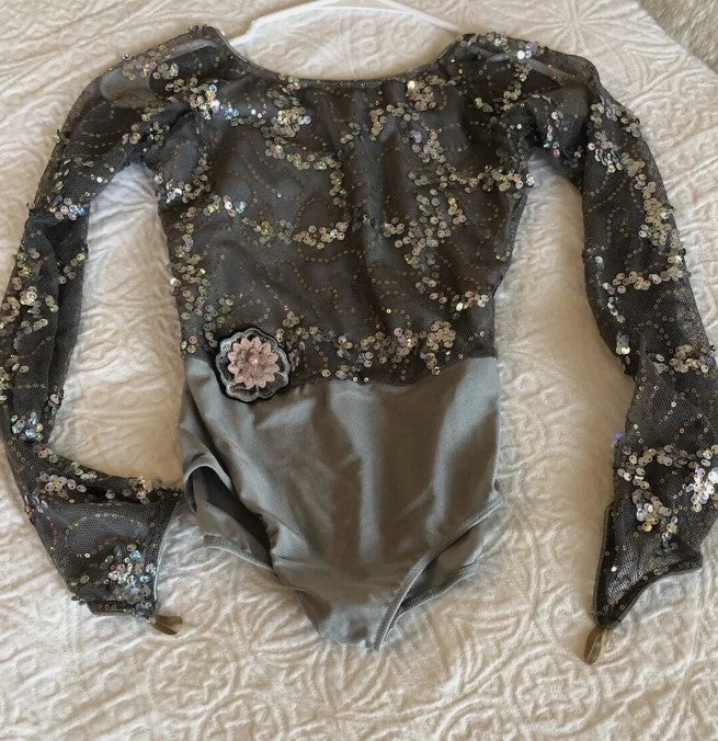 Pre-Owned Costume Medium Child Gray Revolution RC18644 Jazz Lyrical Ballet Tutu Long Sleeve Sequin