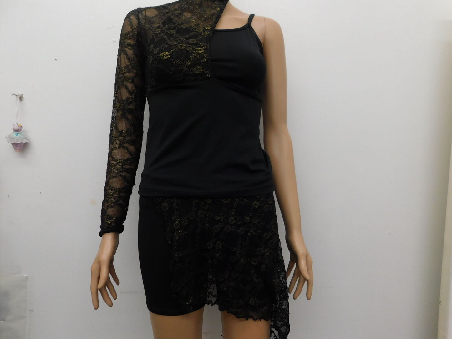 Pre-Owned Costume Unbranded   Small Adult Black  Contemporary