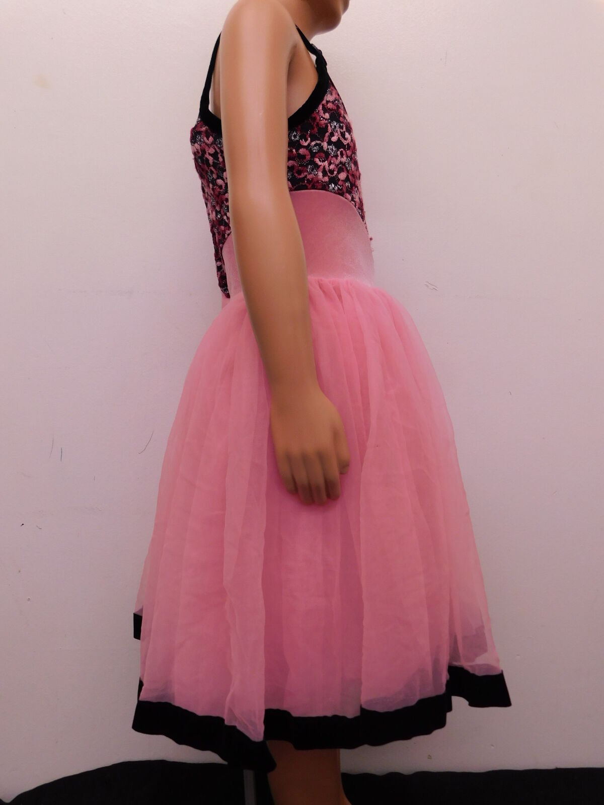 Pre-Owned Costume Wolff   Intermediate Child Light Pink