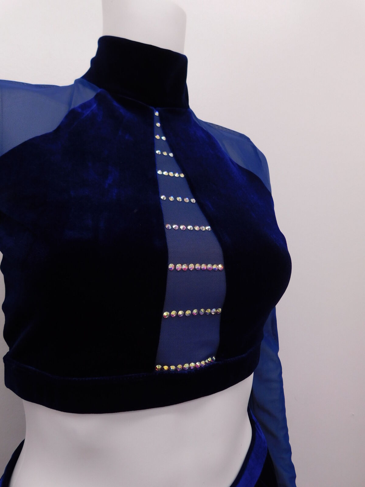 Pre-Owned Costume Weissman  V12240 XS Adult Blue 2 piece Contemporary Rhinestones