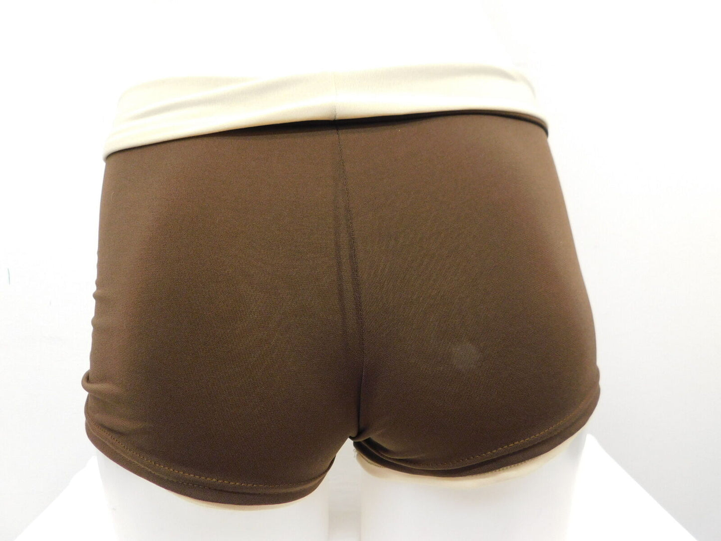 Pre-Owned Shorts Unbranded   Small Adult Tan  Jazz