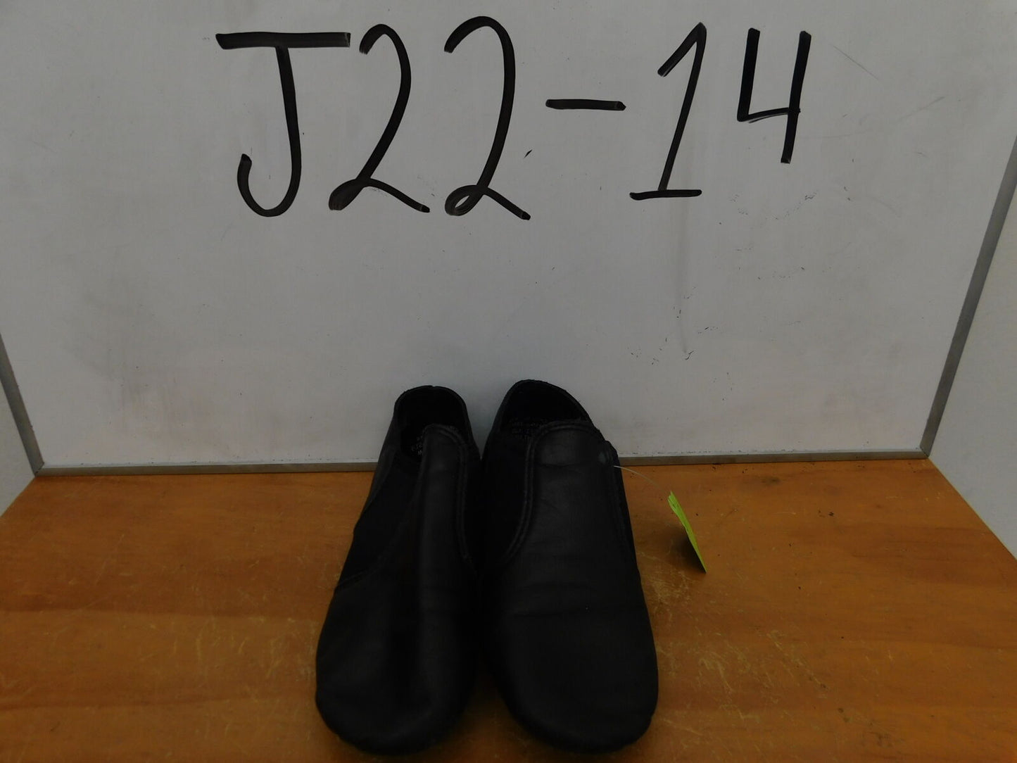 Pre-Owned Jazz Shoes Capezio Little Kid 12M  Leather Slip On