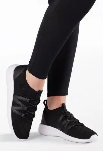 Pre-Owned Hip Hop Trainer by Weissman W375 Black 6M Kids
